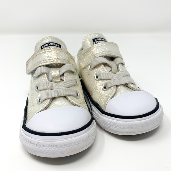 white converse toddler size 6